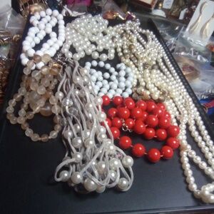 Bead necklace lot vintage (8)